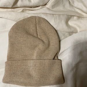 plain minimalist beanie